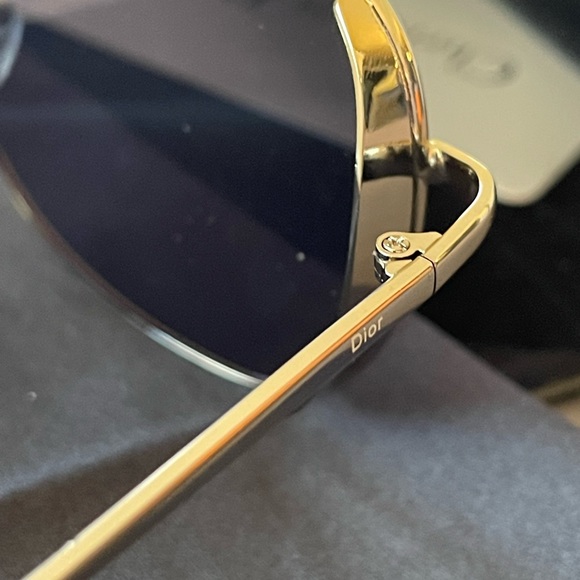 DIOr Sunglasses DIOr Sunglasses🔥 - Picture 7 of 16